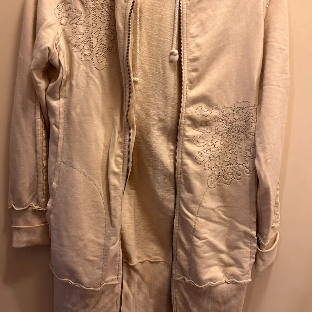 Spring Coat - Picture 3 of 5